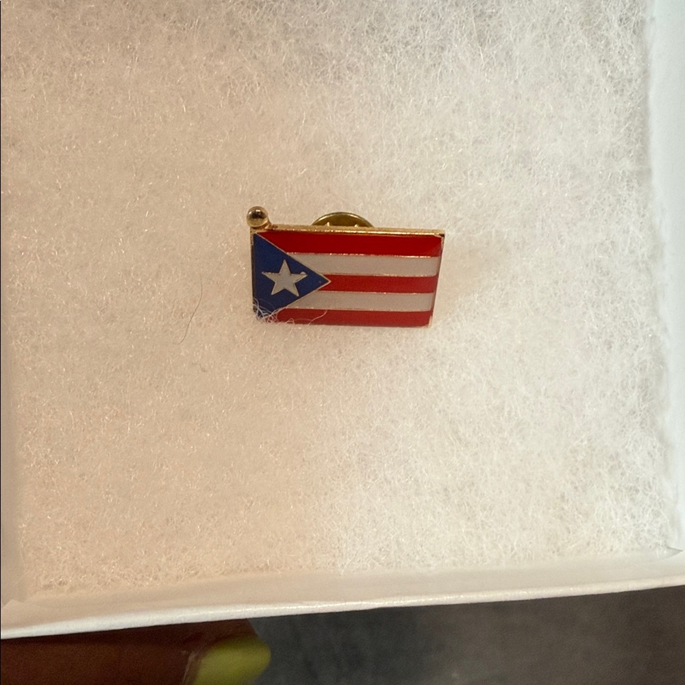 Puerto Rico Flag Pin
